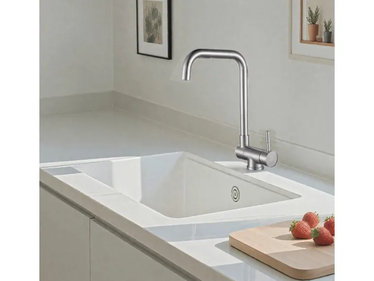 AICA Wasserhahn Doppelfunktion 360° Drehbare Kippbare Silber Küchenarmatur mit 304 Edelstahl und Keramikventil Mischbatterie