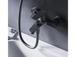 AM.PM Einhebel-Wannenarmatur / Brausearmatur,  Wasserhahn Bad, Wannenbatterie FTA10022 Hit Aufputz Schwarz