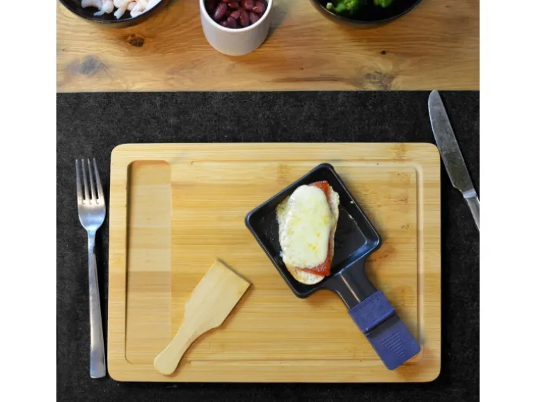 DuneDesign Raclettebrett mit Spachtel für 2 Personen 30 x 22 cm aus Bambus