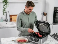 Ninja Grill und Heißluftfritteuse AG301EU Foodi Grau-Schwarz