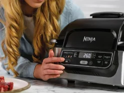 Ninja Grill und Heißluftfritteuse AG301EU Foodi Grau-Schwarz