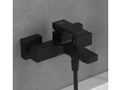 Villeroy & Boch Einhebel-Badewannenarmatur Architectura Square in Matt Black