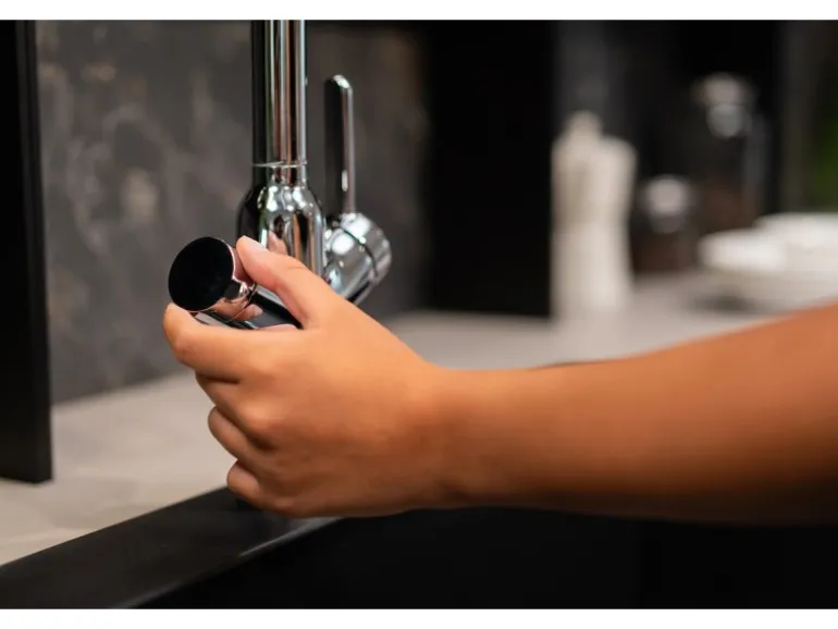 VIZIO 3 Wege Wasserhahn Küchenarmatur BOD mit 360° Schwenkbarem U Auslauf Verchromt