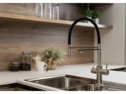 VIZIO 5 Wege Wasserhahn Küchenarmatur Edelstahl Massiv mit 360° Schwenkbarem Auslauf Abnehmbare 2 Strahl Handbrause Gebürstet   Gelb