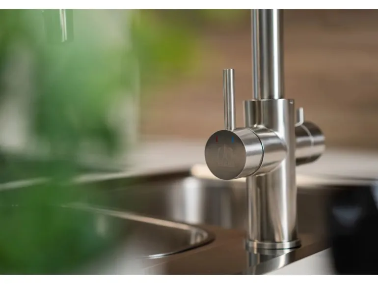 VIZIO Kurzversion 5 Wege Wasserhahn Küchenarmatur Edelstahl Massiv mit 360° Schwenkbarem L Auslauf Gebürstet